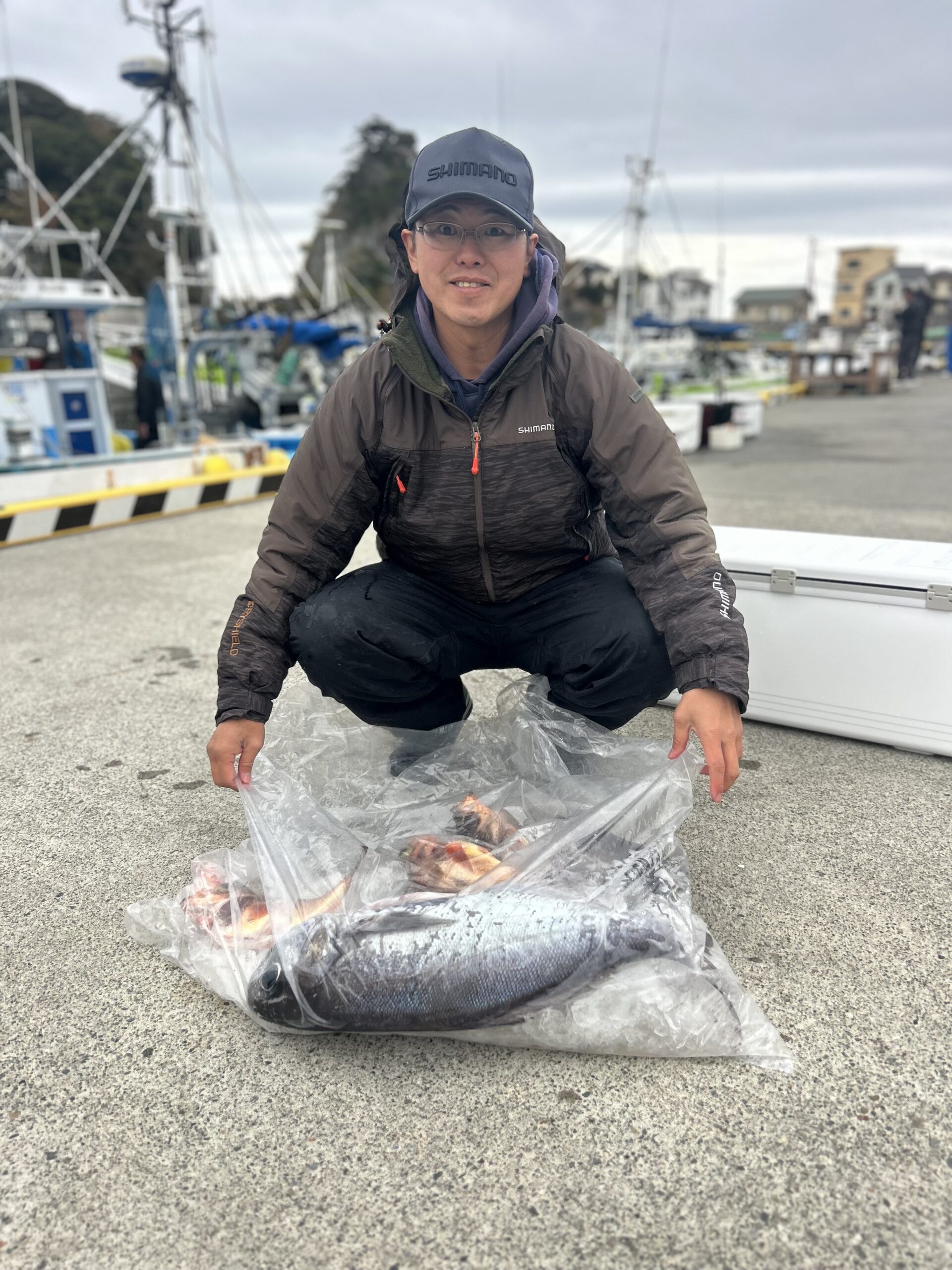 １１・２３　本日、スロージギングとイワシ五目